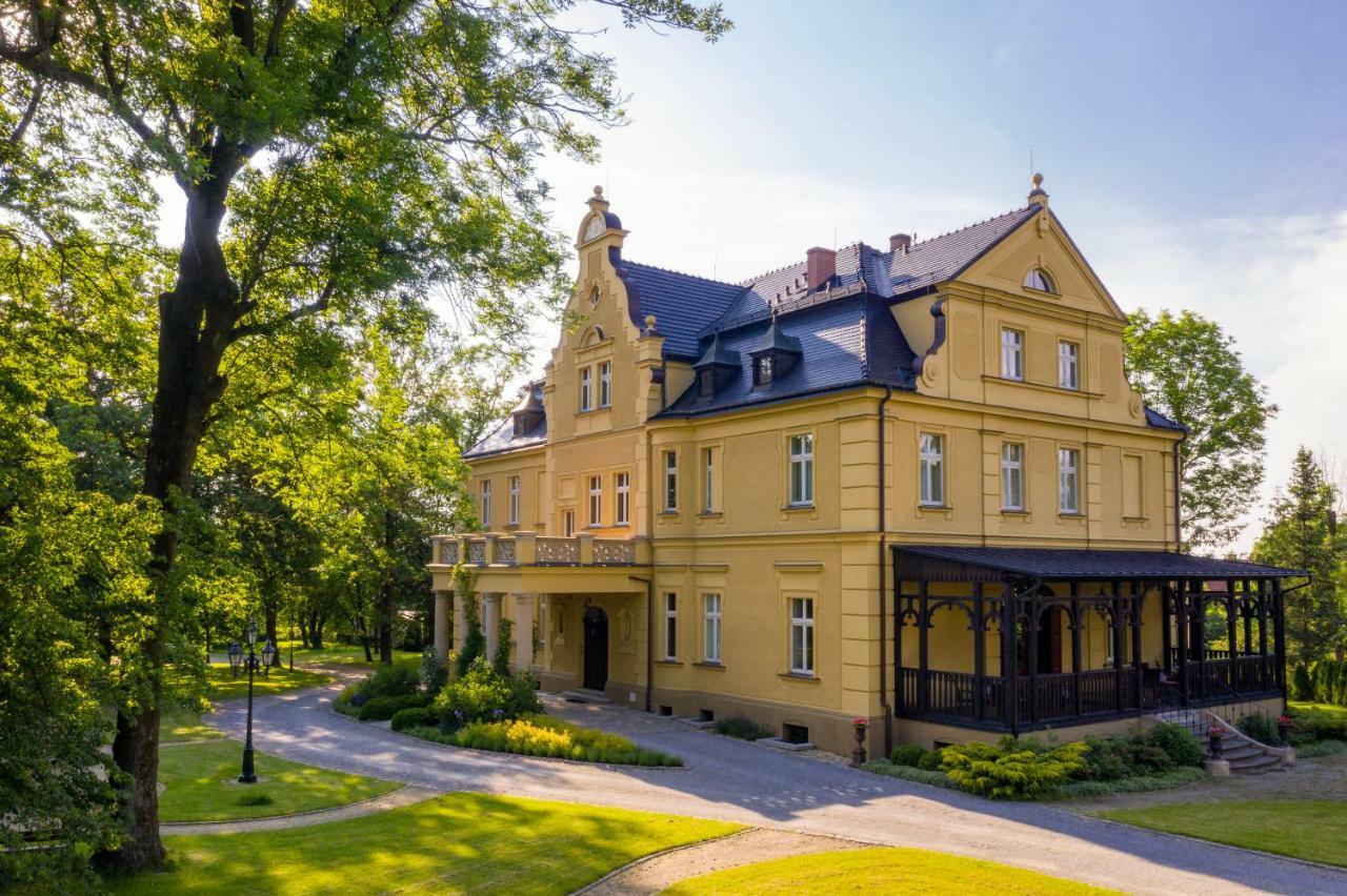 Pałac Gruszów Świdnica Exterior foto